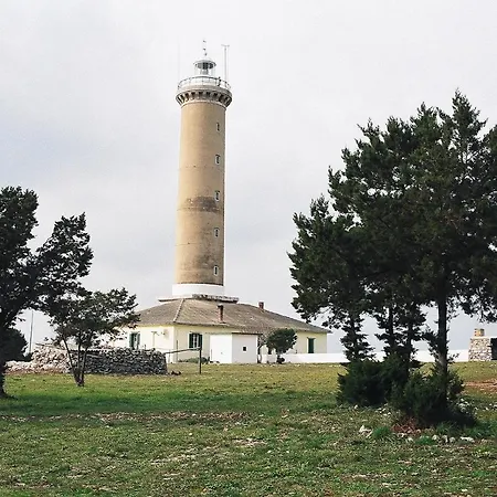 Lighthouse アパート *